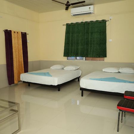 Отель Rail Nest Kharagpur Экстерьер фото